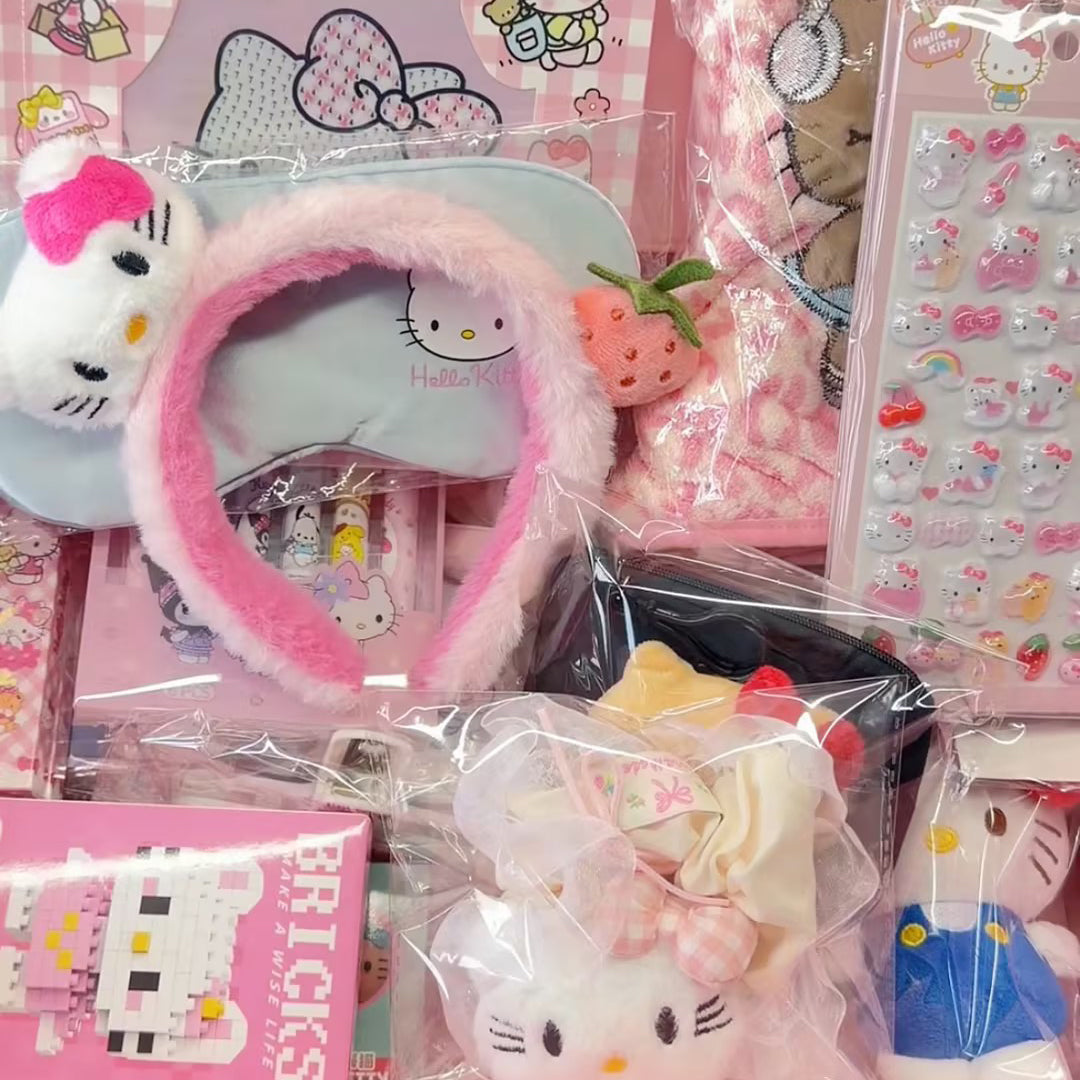 Hello Kitty Glücksbälle, 1 Schaufel, mindestens 10 Bälle