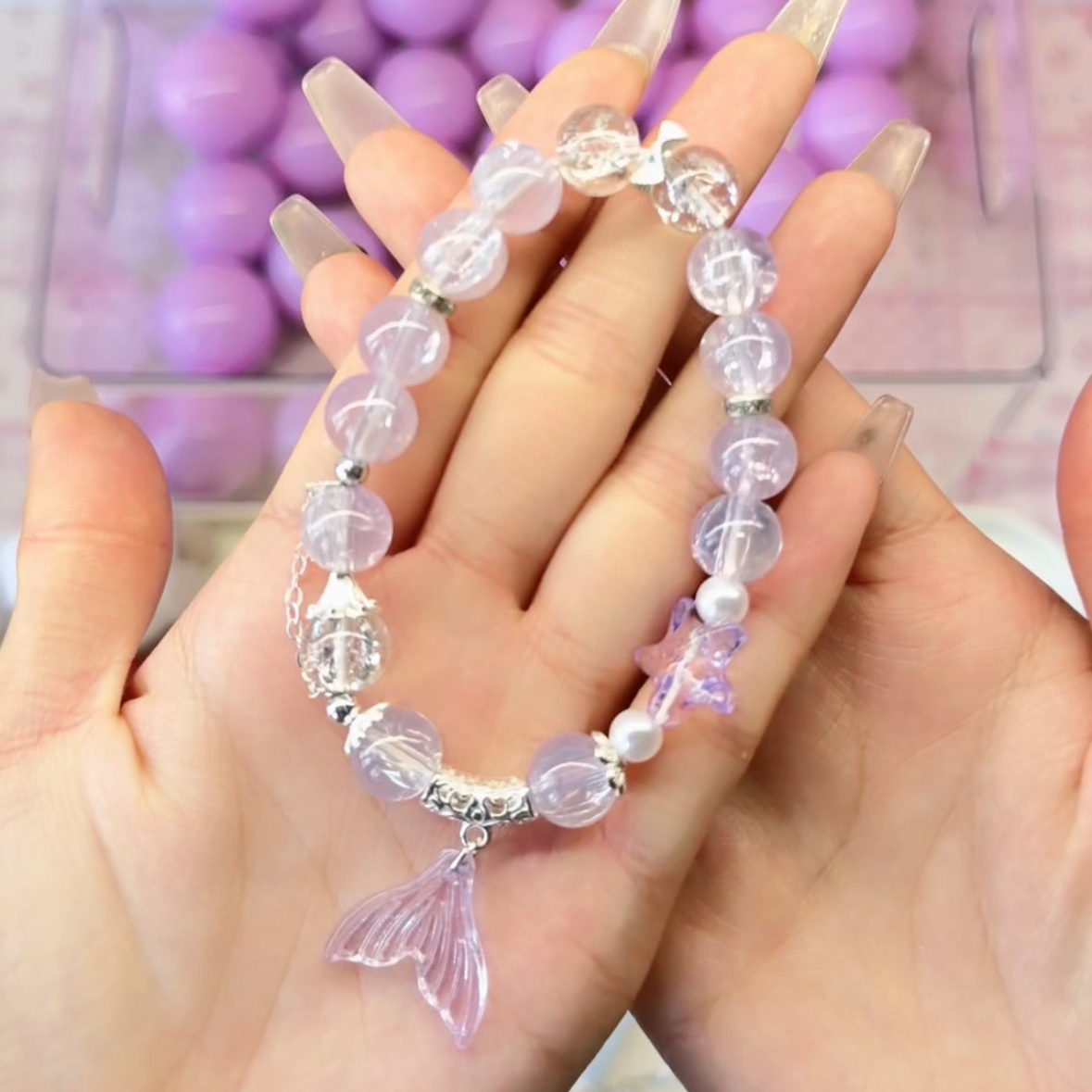 Kristallarmbänder, 1 Kugel Glückstüten, mindestens 10 Armbänder