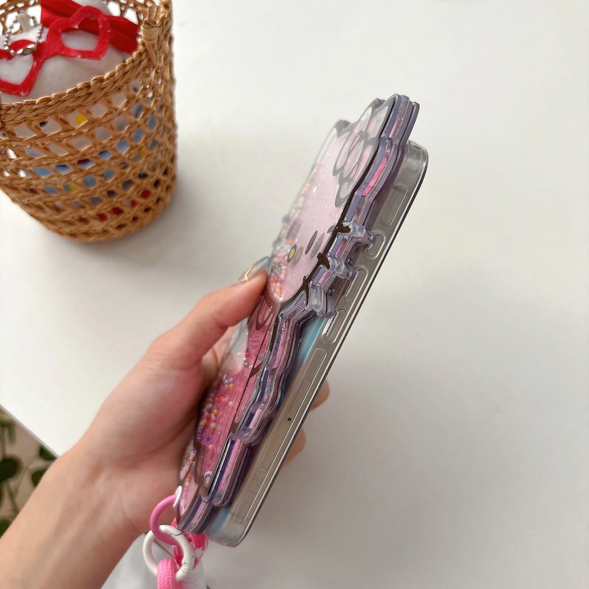 Bolsa de maquillaje Sherling de Hello Kitty edición invernal