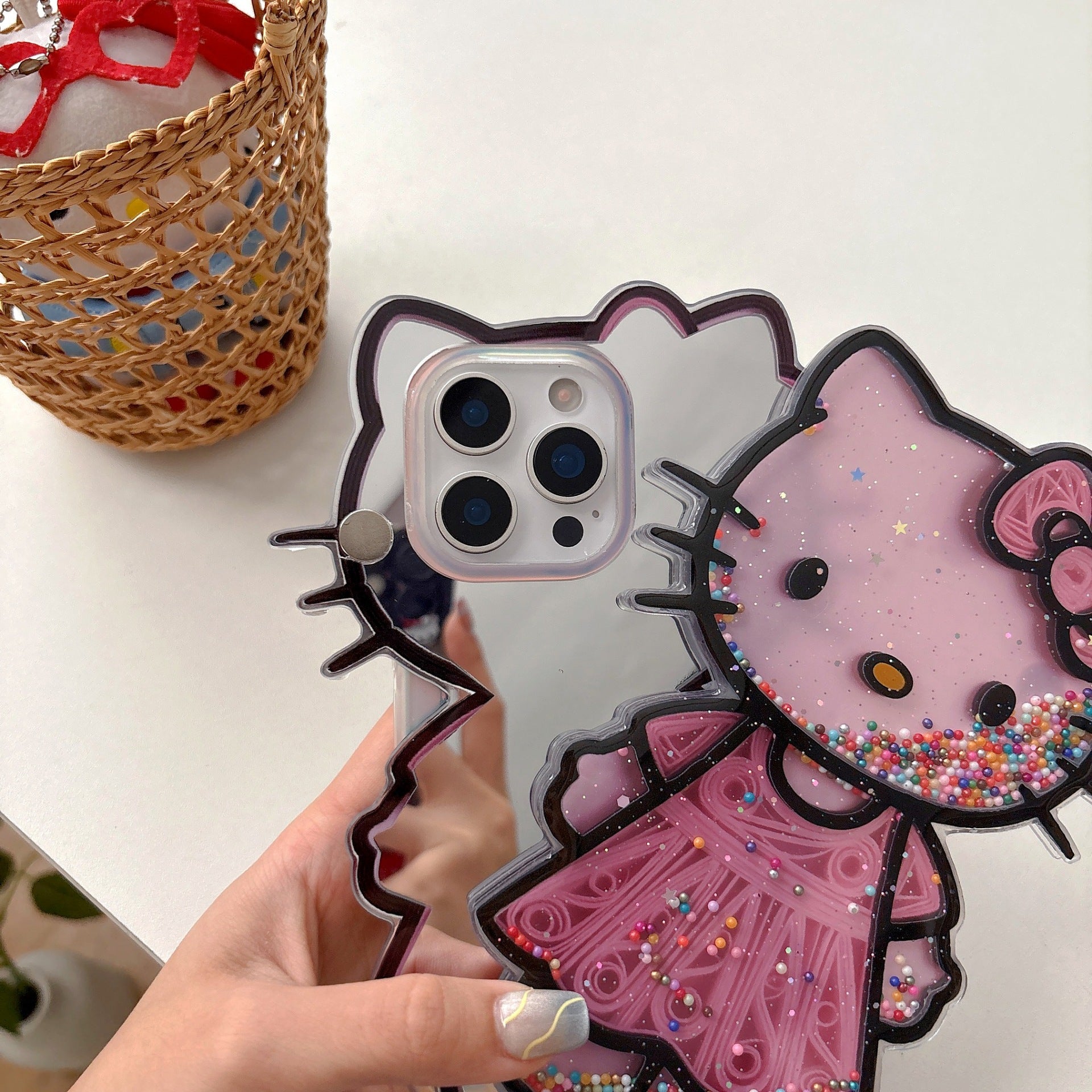 Bolsa de maquillaje Sherling de Hello Kitty edición invernal