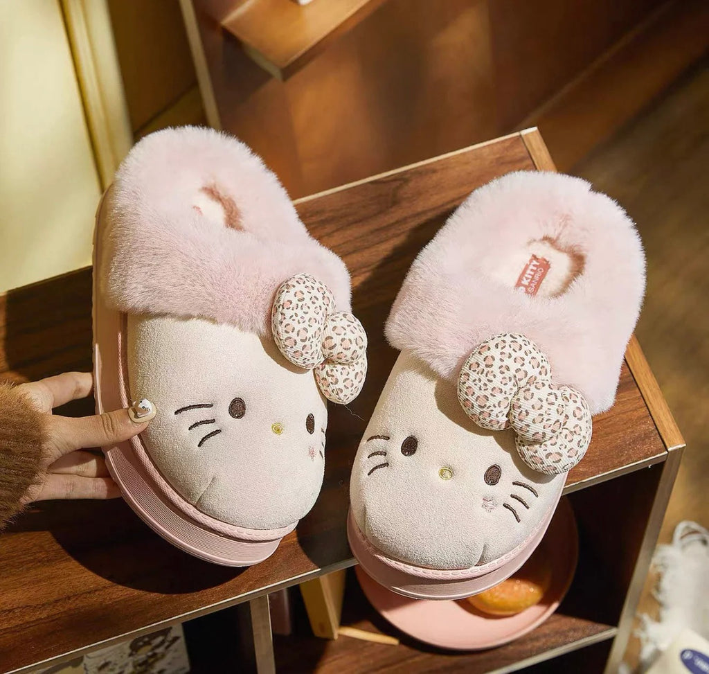 Hello Kitty Winter Edition Sherling Kosmetiktasche